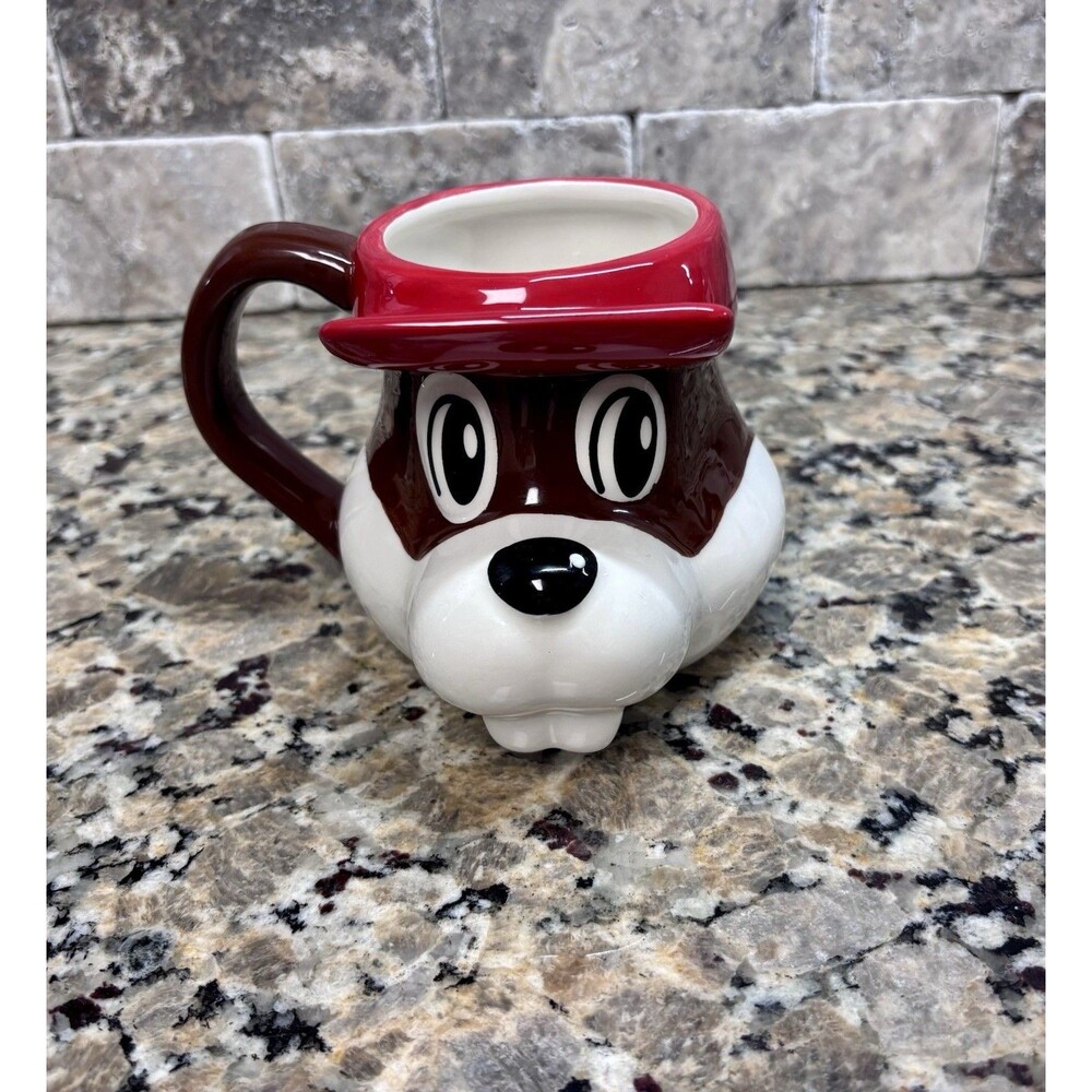 Buc-ee's Novelty Sculpted 3D Coffee Mug Cup Unique Animal Beaver Nuggets Bucees